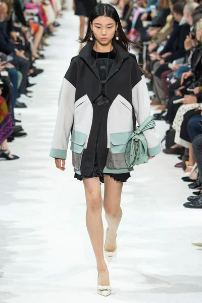 Look 13
